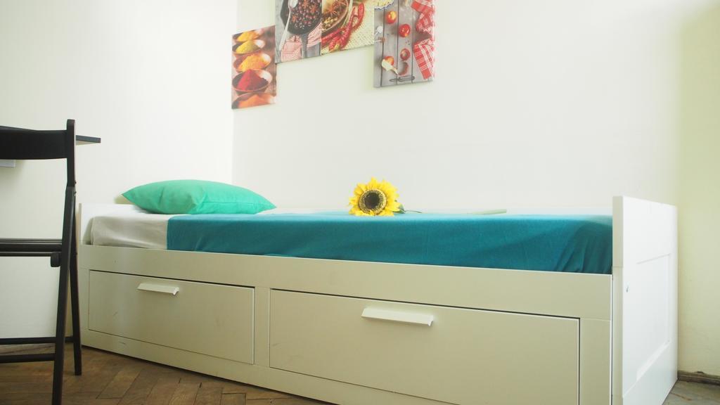Hostel Krakow Color Sarego Krakau Zimmer foto